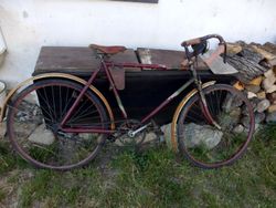 Historické kolo MACHINE