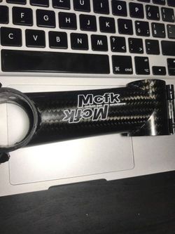 představec Mcfk 31,8 mm Carbon 3K 110mm, 6°. 50% z původní ceny!