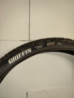 Maxxis Griffin Super tacky 27,5x2,40" MTB plášť drát
