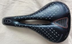 Sedlo GEL FLOW Man - Selle Italia