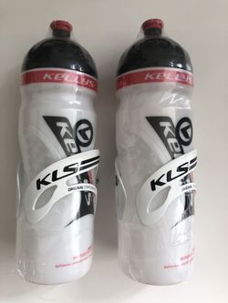 Kelly’s košíky a lahve