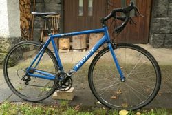 Gravel/silnička Fort, osazení komplet Campagnolo (!), lehký svižný stroj
