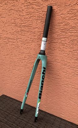 Karbonová vidlice Bianchi Infinito CV 700c 1 -1/8" až 1 - 1/2"