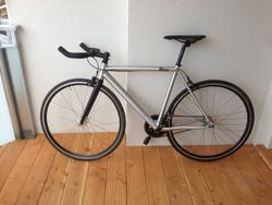 Fixie/singlespeed kolo 8bar