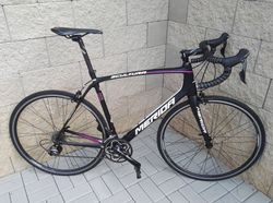 Prodám silniční CARBONOVÉ kolo Merida Scultura 5000 Vel. 56 (L) Výbava: Shimano Ultegra