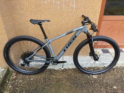 Trek Procaliber 9.7 - 2019 (karbonová kola)