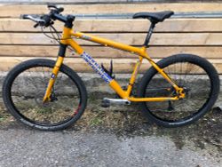 Cannondale F700