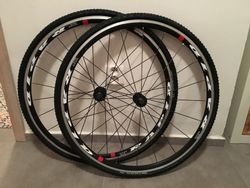zapletená kola – ráfky remerx rapid + náby a výplet shimano – SLEVA