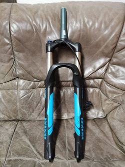 RockShox 30 Silver Turnkey 27.5" 120mm + Locout