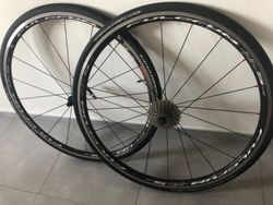 Zapletená kola Fulcrum racing 5 včetně plášťů a kazety
