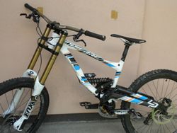 LAPIERRE DH 722