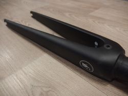 Prodám novou vidlici Lightweight Carbon černá matná 1 1/8, 1 1/2