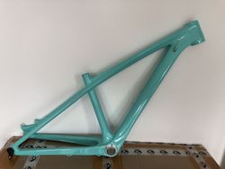 Prodám nový dětský Karbonový rám 26"