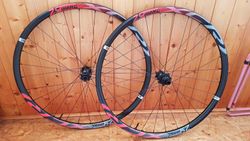 Zapletená karbonová kola Giant XCR 1 29"