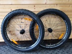 Bontrager Line Comp 40 Boost + XR4 27,5+ 2,80"