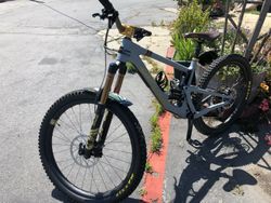 2019 Santa Cruz Bronson CC With Reserves