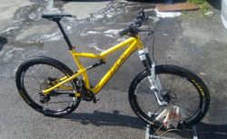 RB IQ 575 Race, vel. L