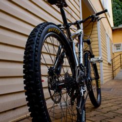 Predám celoodpružený bicykel merida HFS ktorý je v SUPER stave!!