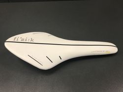 Sedlo Fizik Arione 00 Carbon Braided