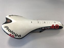 Sedlo Prologo Nago Evo Tri 40