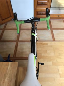 Prodám silniční kolo Cannondale