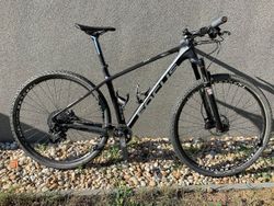 Focus RAVEN, Sram X0 - celo karbon