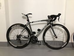 Nabídka: Specialized, rám alu velikosti 52, kola zipp speed weaponry carbon, Shimano sora