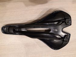 Specialized Toupé Expert Gel 143 mm jeté 2x vyjížďky