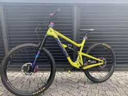 Santa cruz higtower lt c jako novy