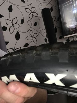 Maxxis Minion DHF EXO TR, 29 x 2.3, 60 TPI / vzadu: Maxxis DHR II EXO TR, 29 x 2.3, 60 TPI, bezdušov