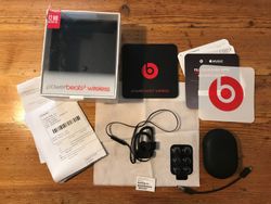 Beats PowerBeats3 Wireless - černá