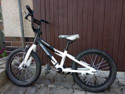 Prodám Specialized Hotrock 16"