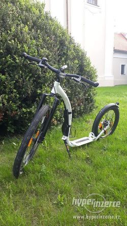 Koloběžka KICKBIKE Cross FIX