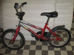 Daruji za čokoládu dětské kolo Velamos Cross 16" (BMX styl)