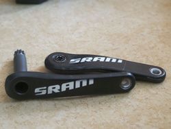 Karbonové kliky Sram