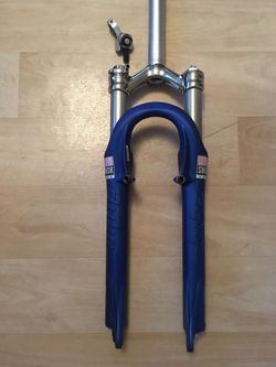 Kultovni obojetná vzduchová Vidlice Rock Shox DUKE, zdvih 100mm, sloupek 200mm, 1809g, Lockout