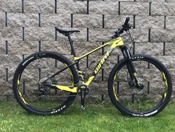 Giant advanced 2 29” PLNA ZÁRUKA!!!!