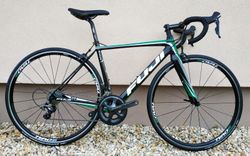 Fuji SL Carbon.