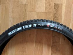 Prodám nový plášť Maxxis Minion DHRII 29x2,4WT EXO 3C Maxxgrip