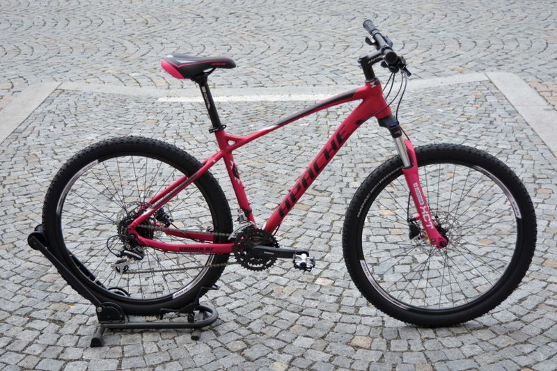 Nové dámské horské kolo Apache Yamka A7, velikosti 15,5" a 18", sleva 13%
