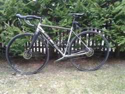 Superior X road Elite 2018 (M 175 -180) - max. 400 km Původní cena 38 990,- Kc.