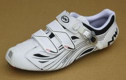 silniční tretry NORTHWAVE Typhoon EVO SBS white - NOVÉ