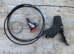 Silniční řadící a brzdová páka SRAM APEX 11