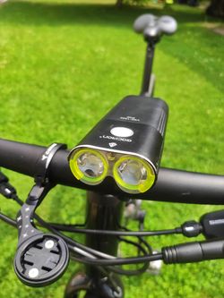 Přední svítilna Gaciron V9D-1600