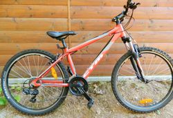 CTM TERRANO 1.0 2017, matná červená / černá rám - 15''