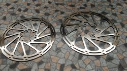 Kotouče SRAM Centerline 6sroub jako nové