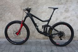Karbonová enduro mašina Giant Reign (na prodej i samostatný rám, nebo rám + vidlice)