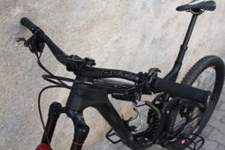 Karbonová enduro mašina Giant Reign (na prodej i samostatný rám, nebo rám + vidlice)