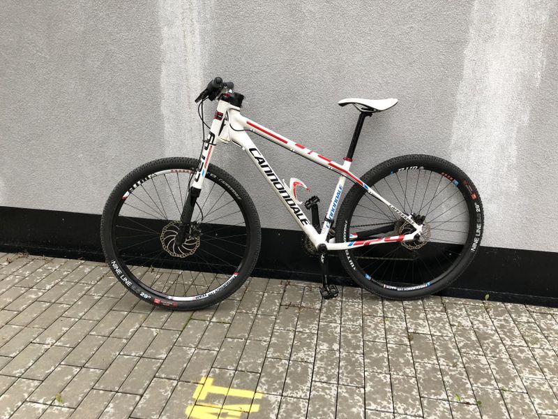 Pěkný Cannondale Flash F29