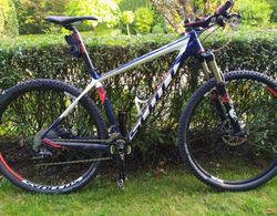 Scott Scale 910